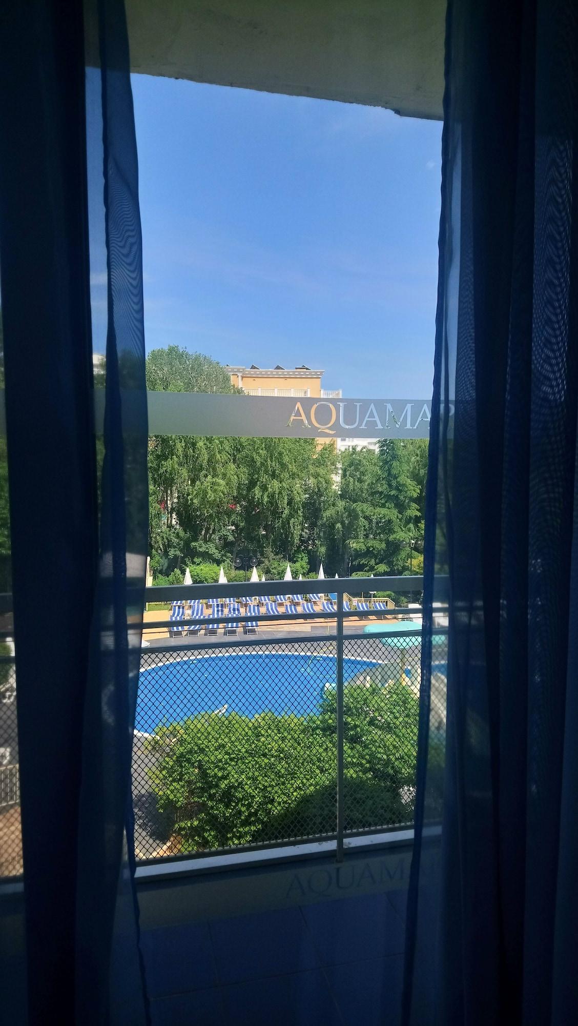 Aquamarine Hotel Солнечный берег Экстерьер фото